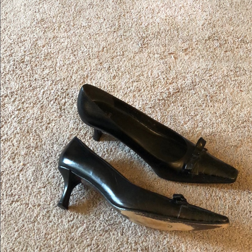 Shoes - Picture 2 of 5